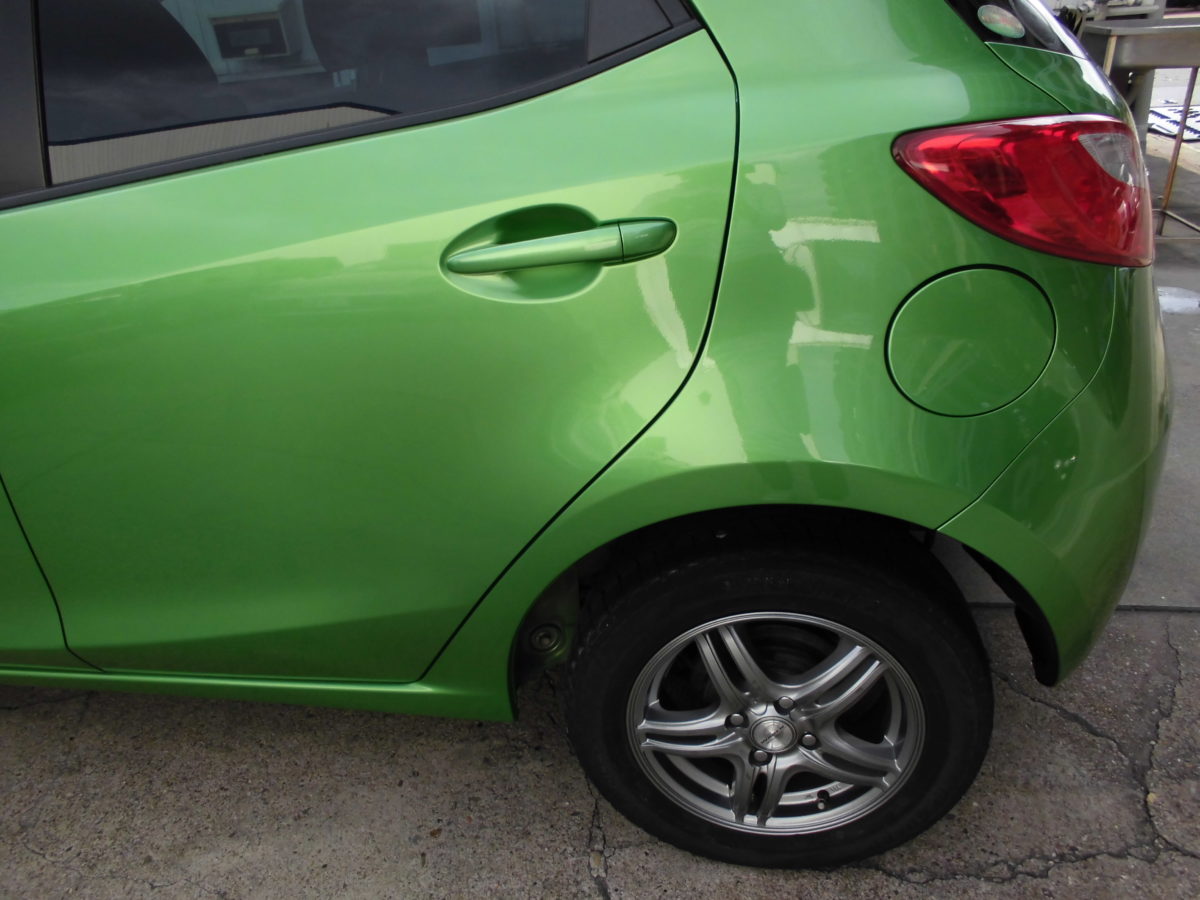 マツダデミオの修理後のキレイ直った写真です。